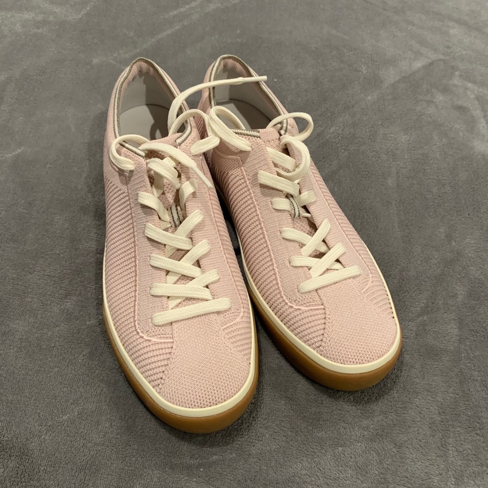Rothy’s Liliac lace up